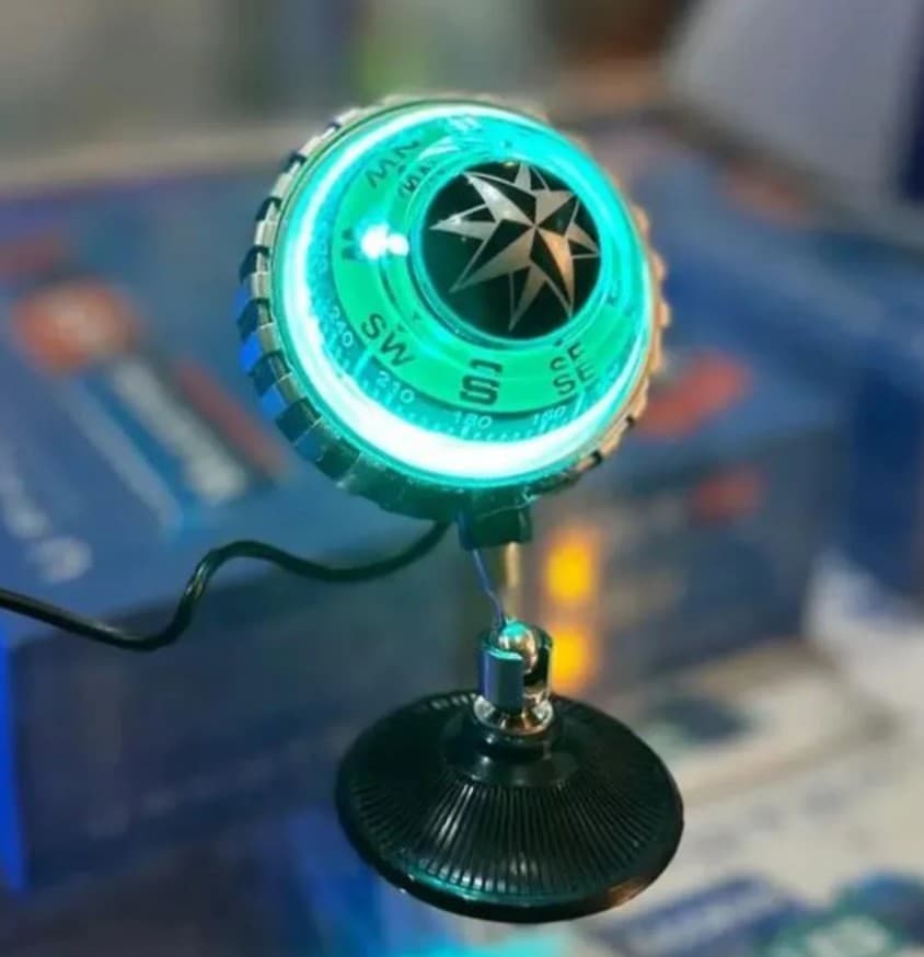 MEGA OTO TUNİNG-IŞIKLI PUSULA